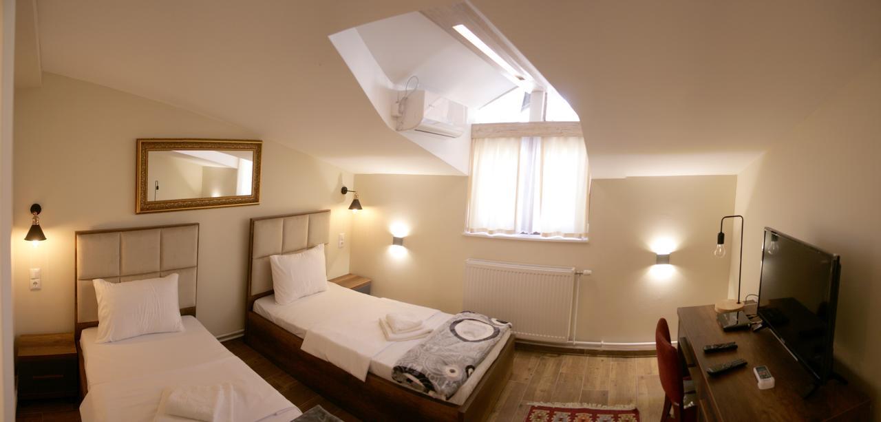 Saray Hotel พริเซรน ภายนอก รูปภาพ